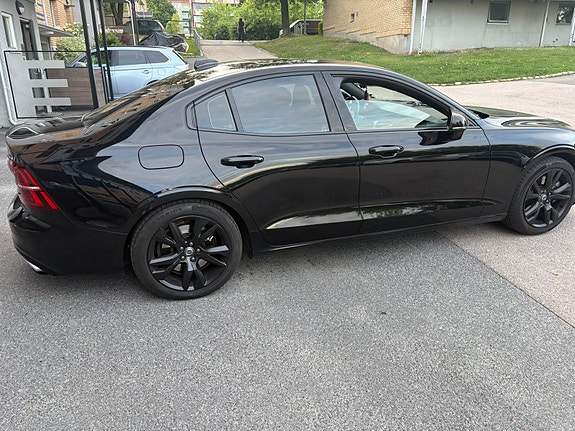 Volvo S60 4 of 12