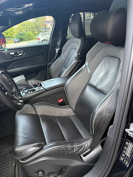 Volvo S60 9 of 12