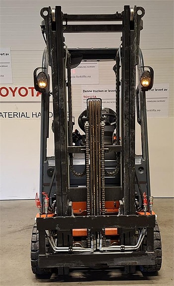 Toyota 8FBEK18T 3 of 4