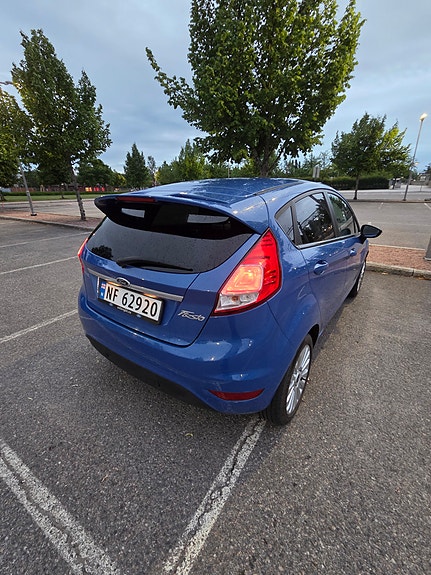 Ford Fiesta 6 of 18