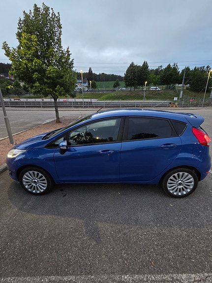 Ford Fiesta 8 of 18