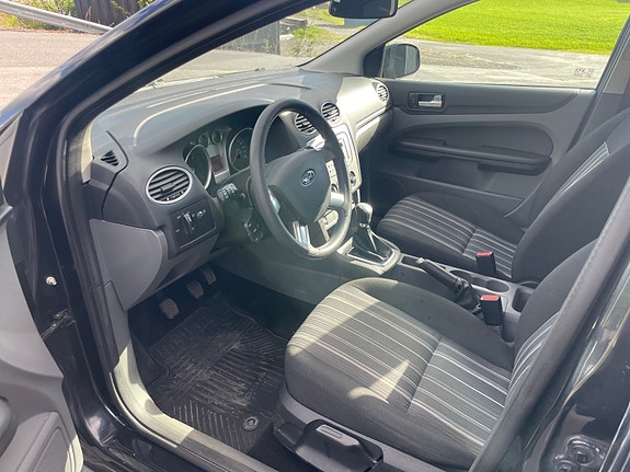 Ford Focus 19 of 30