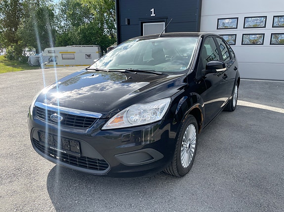 Ford Focus 12 of 30