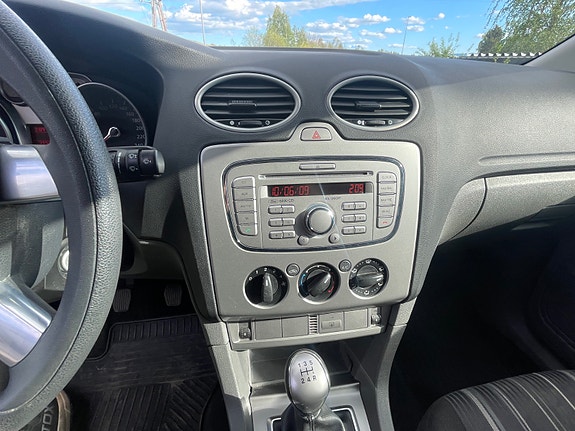 Ford Focus 23 of 30