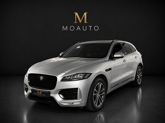Jaguar F-PACE 3 of 5