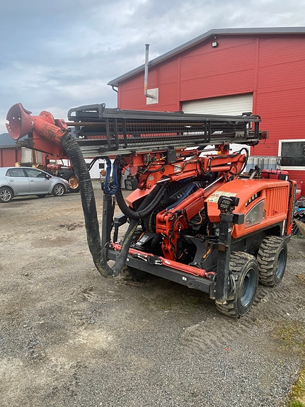 Sandvik Commando DC130Ri 3 of 5