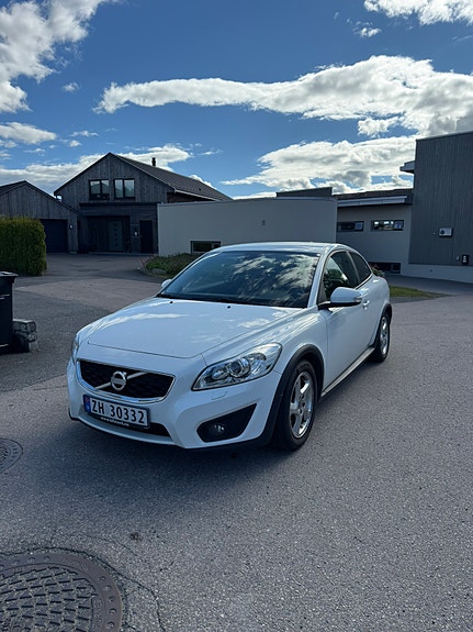 Volvo C30 2 of 5