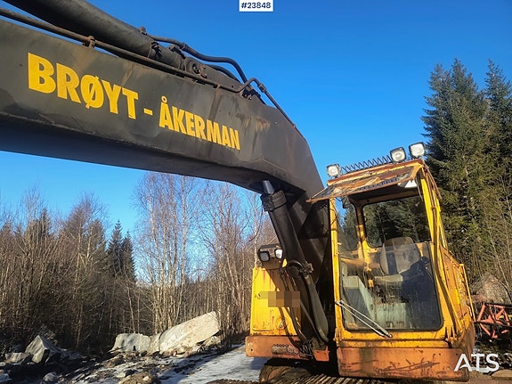 Åkerman H10 Gravemaskin m/ Graveskuffe. 2 of 5