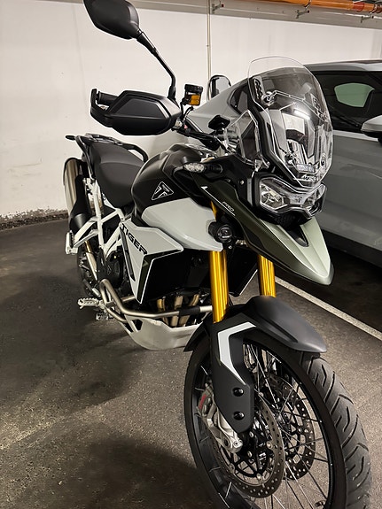 Triumph Tiger 900 Rally Pro 3 of 5