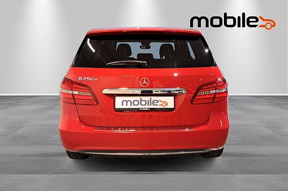 Mercedes-Benz B-Electric 4 of 5