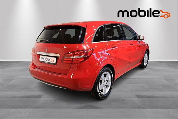 Mercedes-Benz B-Electric 3 of 5