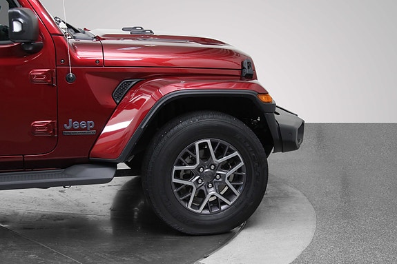 Jeep Wrangler 12 of 27