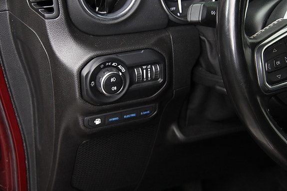 Jeep Wrangler 21 of 27