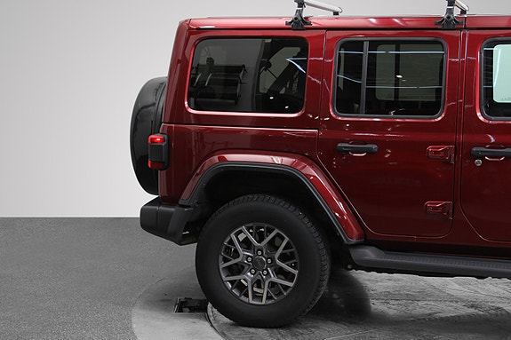 Jeep Wrangler 11 of 27