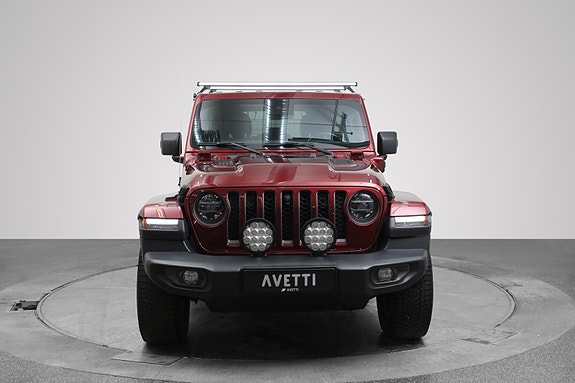 Jeep Wrangler 2 of 5