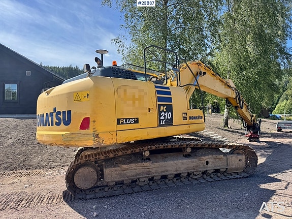 Komatsu PC210LC Gravemaskin m/ Rototilt fra 2020 og 2 skuffer. SE VIDEO 4 of 5