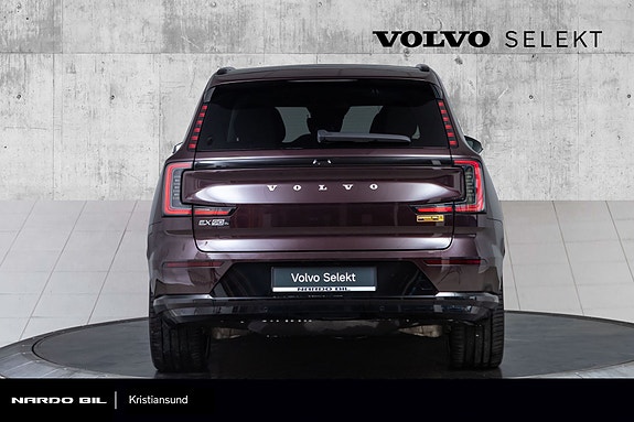 Volvo EX90 5 of 30