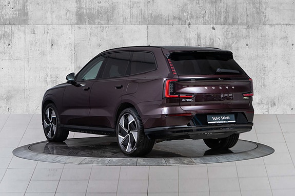 Volvo EX90 7 of 30