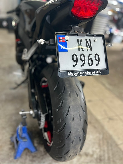 Honda CBR 1000 RR 2 of 5