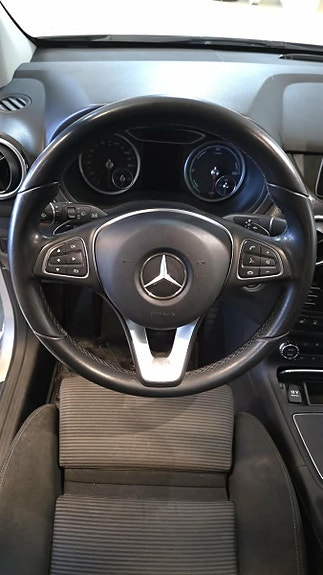 Mercedes-Benz B250 e 10 of 29