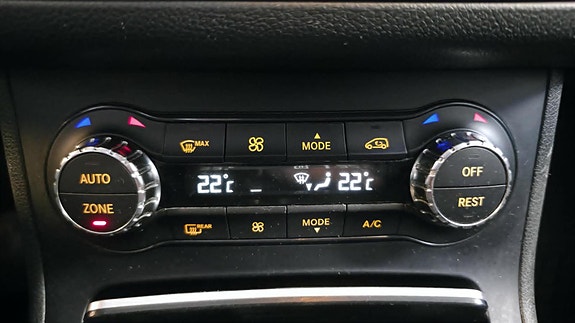 Mercedes-Benz B250 e 17 of 29