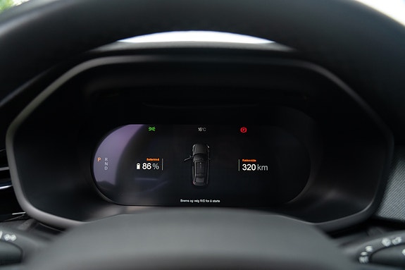 Polestar 2 20 of 26