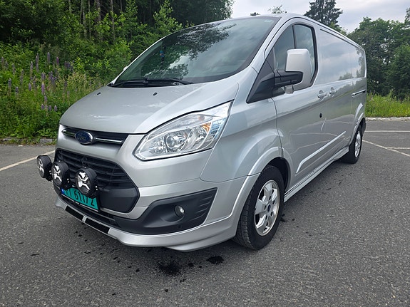 Ford Transit Custom 290L 2 of 19