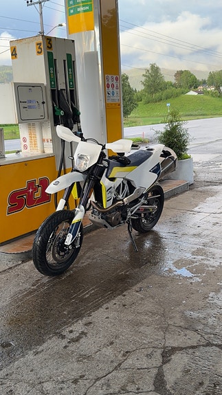 Husqvarna 701 Supermoto 2 of 3