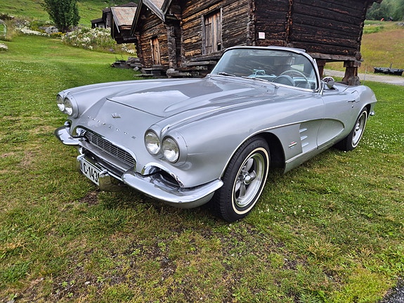 Chevrolet Corvette 17 of 25