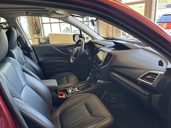 Subaru Forester 9 of 12