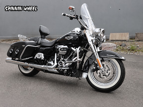 Harley-Davidson FLHRC Road King Classic