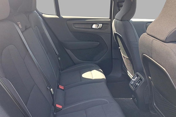 Volvo C40 20 of 27