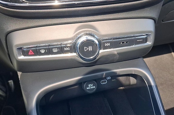 Volvo C40 17 of 27