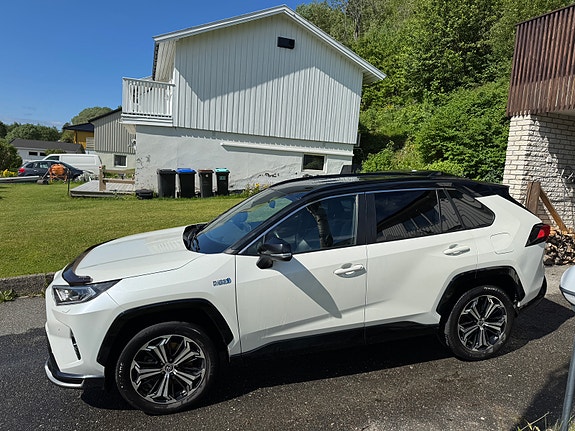 Toyota RAV4 3 of 20