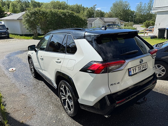 Toyota RAV4 5 of 20