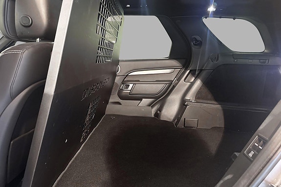 Land Rover Discovery 21 of 25