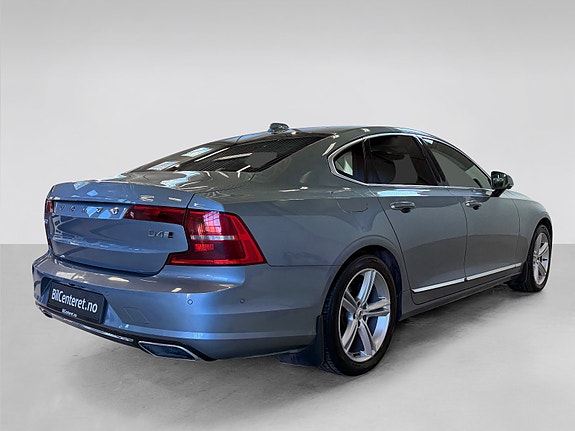 Volvo S90 4 of 5