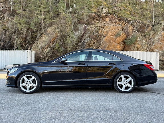 Mercedes-Benz CLS250 3 of 5