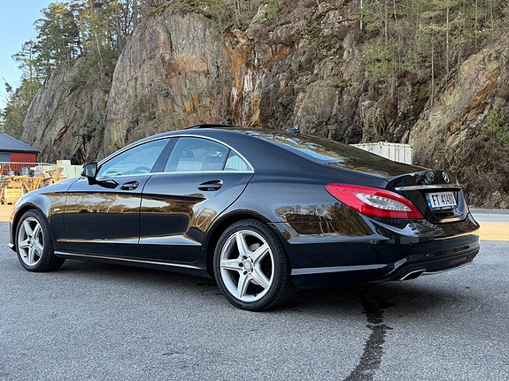 Mercedes-Benz CLS250 5 of 5