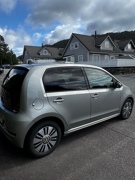 Volkswagen e-Up! 4 of 19