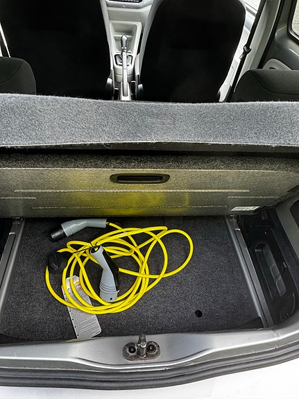 Volkswagen e-Up! 17 of 19