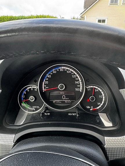 Volkswagen e-Up! 11 of 19