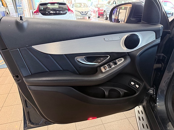 Mercedes-Benz GLC220 d 12 of 30