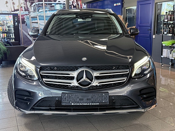Mercedes-Benz GLC220 d 2 of 30