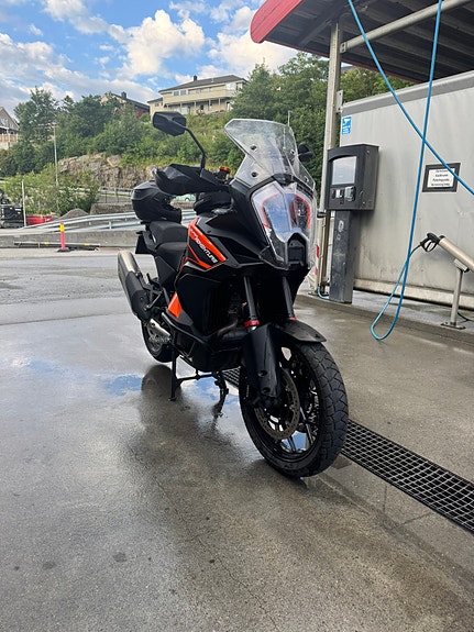KTM 1290 Super Adventure R 2 of 5