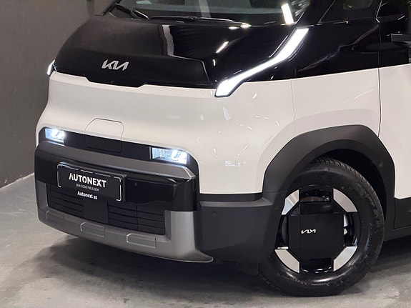 Kia PV5 3 of 30