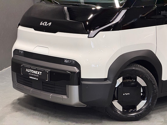 Kia PV5 2 of 30