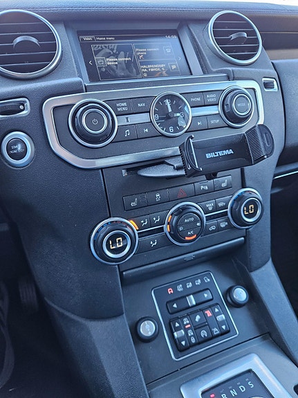 Land Rover Discovery 18 of 30