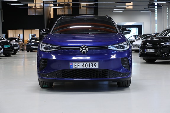 Volkswagen ID.4 GTX 3 of 5