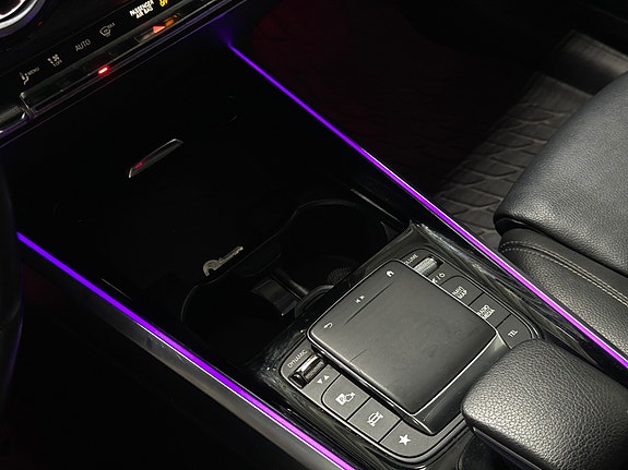 Mercedes-Benz EQB300 26 of 30